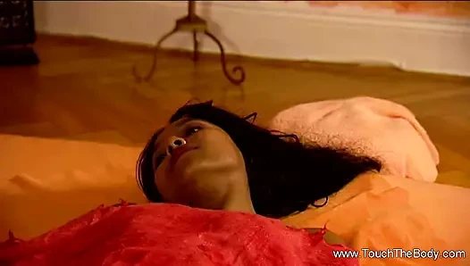 Samimi masaj seven esmer kızlar