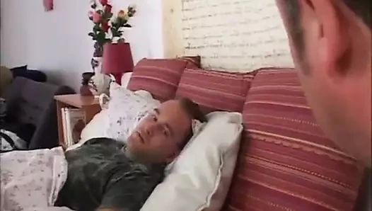 50'lerin üzerindeki azgın Alman amatör porno aktrisi olmak için seçmeler