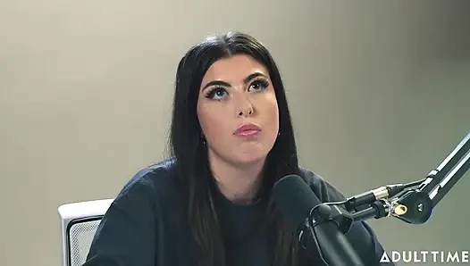 Gal ritchie: spiegler kız ve hentai sevgilisi | Adult Time Podcast
