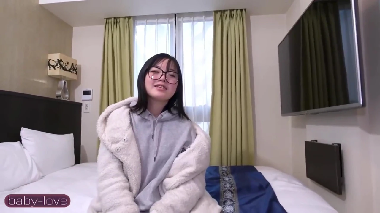 Studious Girl Overwhelmed by Older Man, Trembling Reactions Lead Into Intense Creampie Encounter