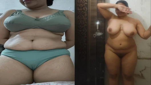 Sonam Ki Motii Gaand aur Badi Chooche - Real Comparison