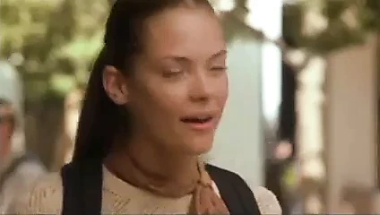 Laura prepon ve jaime kral lezbiyen öpüşme