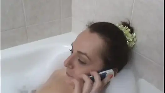 Üvey erkek arkadaşımın sürtüğüyle sonunda sikiştim!