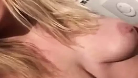 Belçikalı kız Mastürbasyon (2)