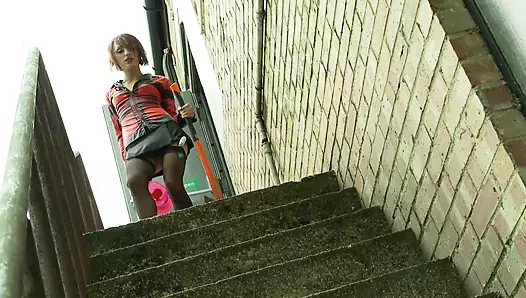 Paige foxx sikikleri kendini içinden crotchless külot