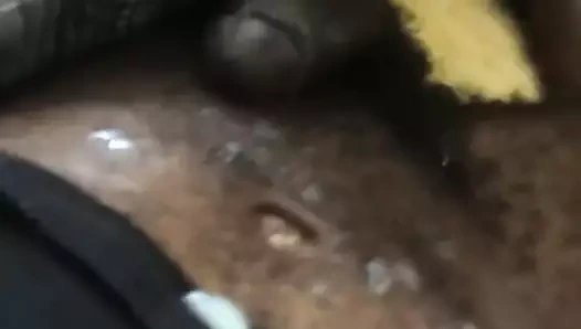 Bir tomurcuk üzerinde büstü