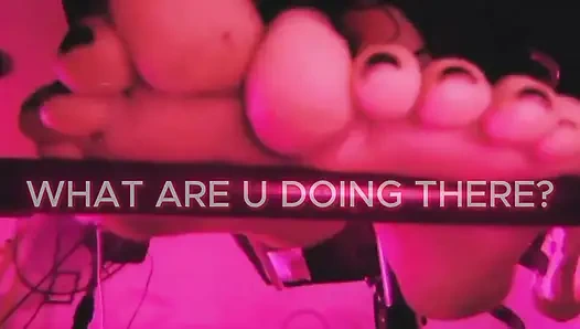 Bakış açısı insan mobilyası: müziğimin tadını çıkarırken kıpırdama İtalyan tanrıçan