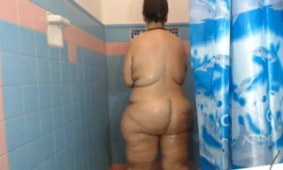 İri güzel kadın web kamerası