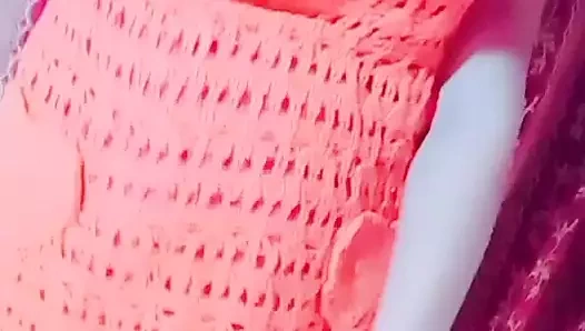 Hot and sweet girl available and guys support me I am very hot girl and I need hot boys and I need a very sweet girls and hottie