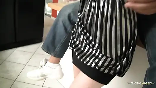 Ruby Rays en iyi arkadaşı Heidi Hanson'i azgın erkek arkadaşıyla üçlü seks için davet ediyor