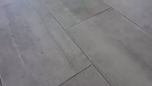 Yerlerime mastürbasyon! Aşağılama 31 talimatını yırtıyor