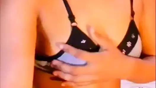 senin priya yenge en iyi seks sesli hikaye, priya yenge ki chut chudai seksi yenge ve dever tam becerdin, hint desi porno