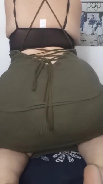 Эпический момент из "Большая попка и большие сиськи пухлой девушке бхабхи нужно играть, но не с кого играть"