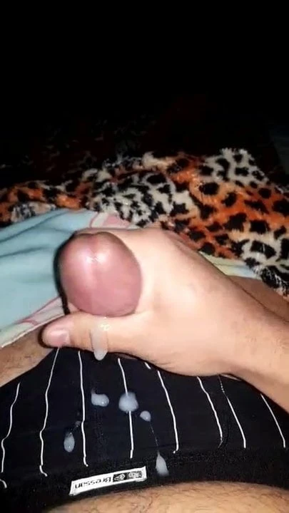 spandex iç çamaşırına boşalmak