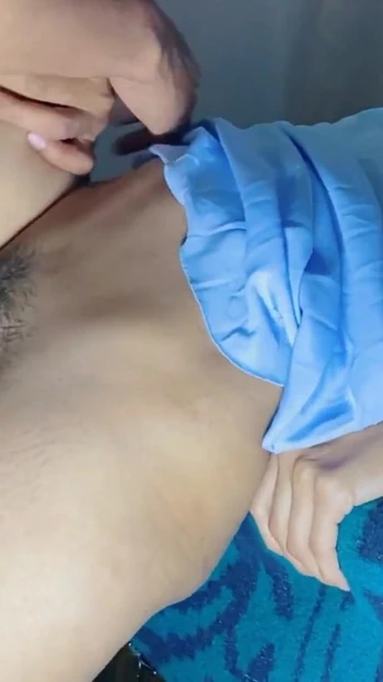 Завораживающий момент из "Баху Аур Саур Ка, новая горячая история дези на хинди"