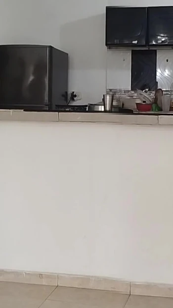 Волнующий момент из "Извращенец отчим трахает свою падчерицу перед его сводной сестрой-близнецом, не осознавая этого; Она",