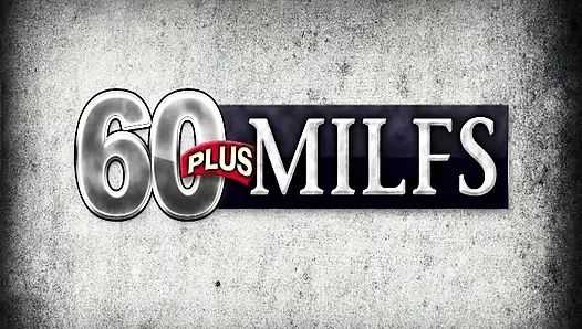 60'lı grup seks lin boyde genç yarağı emiyor