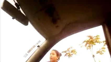 Gördüklerine inanmıyor