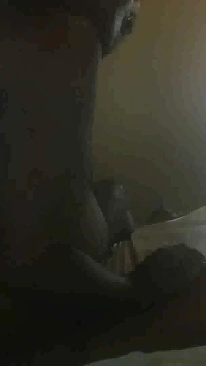 Teksaslı üçlü - sahne 8 biseksüel zenci orta yaşlı seksi kadın amcık yeme | Klip 2