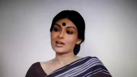 Mallika sarabai teyze sıcak ahhh...