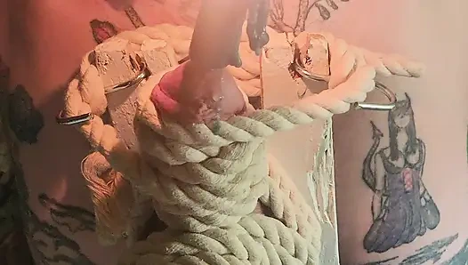 Goode kız mum ışığında kırbaçlıyor bölüm 2