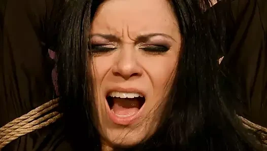 Baştan çıkarıcı alice tuvalete bağlı.