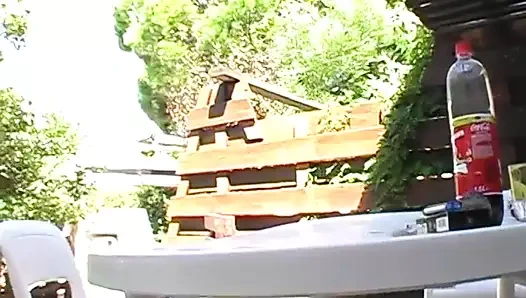 Erst fertig rauchen, dann in den Mund ficken lassen