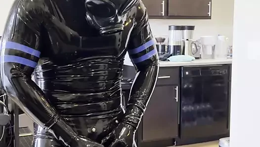 lateks ayak çorap içinde rubberdrone masturbasyon