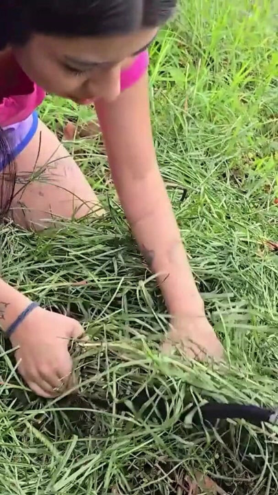 ÇIFTLIK ÇALıŞANı GENÇ KAŞIFI ORMANDA SIKIYOR | Klip 3