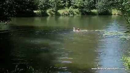 Elizabeth mcgovern çıplak - ay ile yarış (1984)