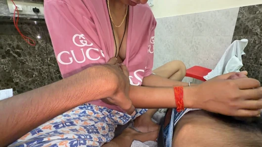 Genç üvey kız kardeşim erkek arkadaşım tarafından sikildi