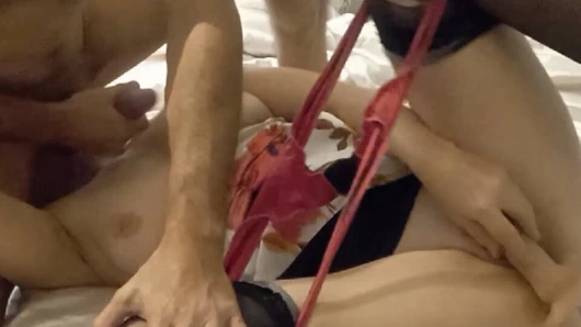 048 - büyük tam vücut sikişi (ön sevişme, oral seks, göt yalama, çoklu sikiş)