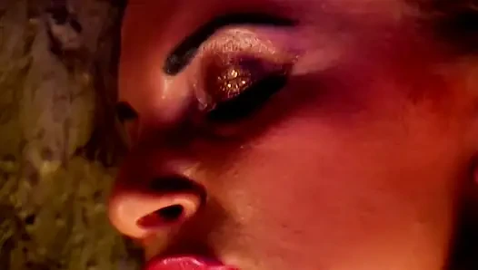 Devils dolls 03 - lesbian hard show in golden club