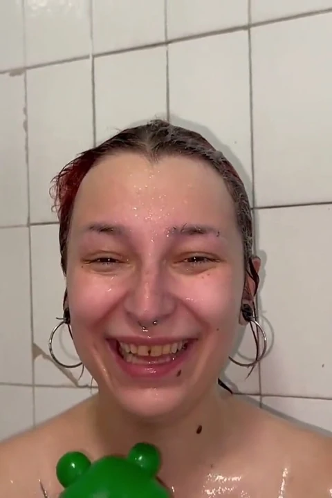 Yeni personel ile saç ve vücut yıkama