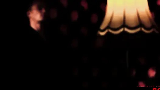 Tiffany Kingston dildoları ve yarakları seviyor