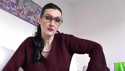 Kıskaçlı koku deliklerinin sıkı sikişi, ucuz ayakları koklama, 31 talimatı, bakış açısı bayan victoria valente