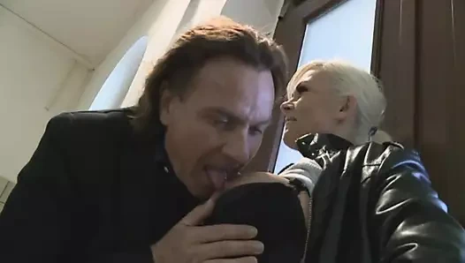 Ünlü Avcısı 2 - 4. Bölüm