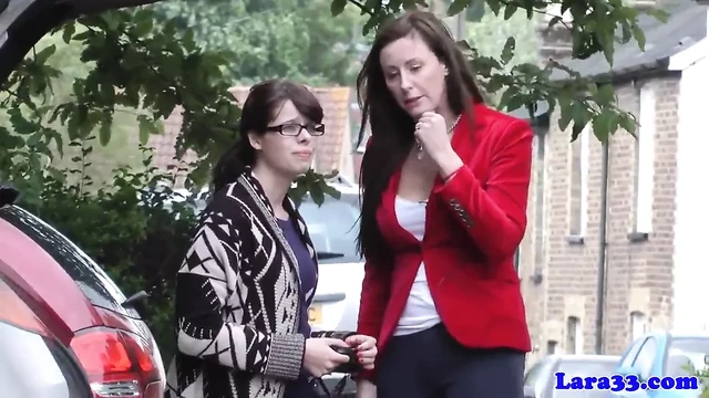 Английская зрелая пикап невинной школьницы