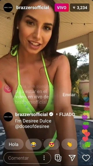 Es actriz de peliculas de adultos