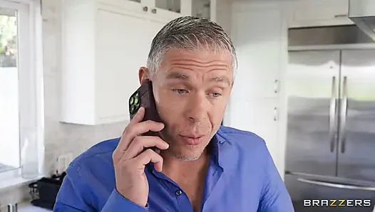 Brazzers - erkek arkadaşıyla kavga ettikten sonra Lil Puck aldatıyor