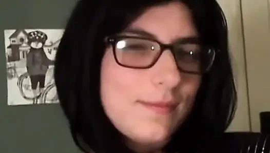 Lara parsnip ile kendini boşaltıyor