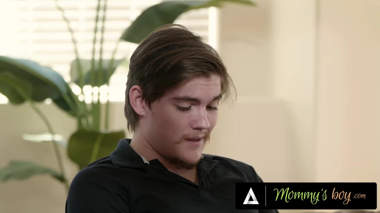 MOMMY’S BOY – Femdom MILF Reagan Foxx Gives JOI To Stepson After Catching Him Jerking Off!