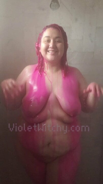 Violetwitchy pembe şişman bbw çıplak duş