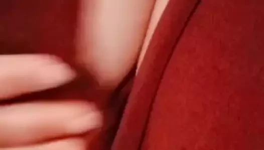 Doğal büyük Arap göğüsleri