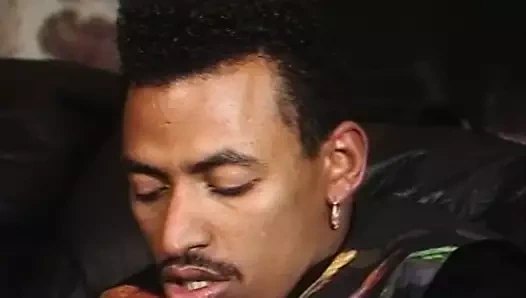 Sıcak abanoz bebek seviyor bbc