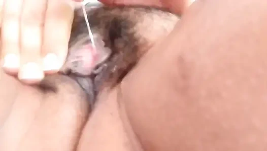 Kekliklerin kendini boşaltmalarını izle