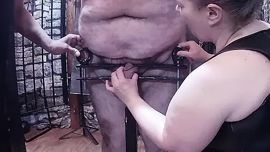 Bölüm 1:- domina satana blackberrymilf ile cbt kıskaçlı booboo cezalandırıyor