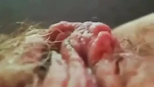 Manuela kendi kendine