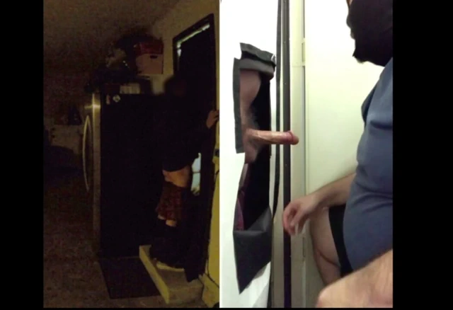 Ekose boksörlü heteroseksüel latin cholo sikiş deliğinde emiliyor