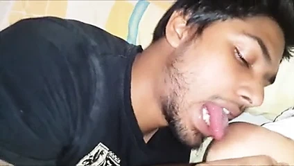 Hintli kız seksi video